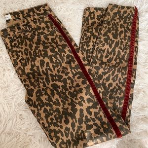 NEW ZARA leopard print jeans, Size 6